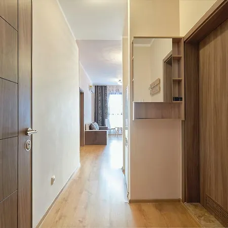 Lazuren Briag 布尔加斯